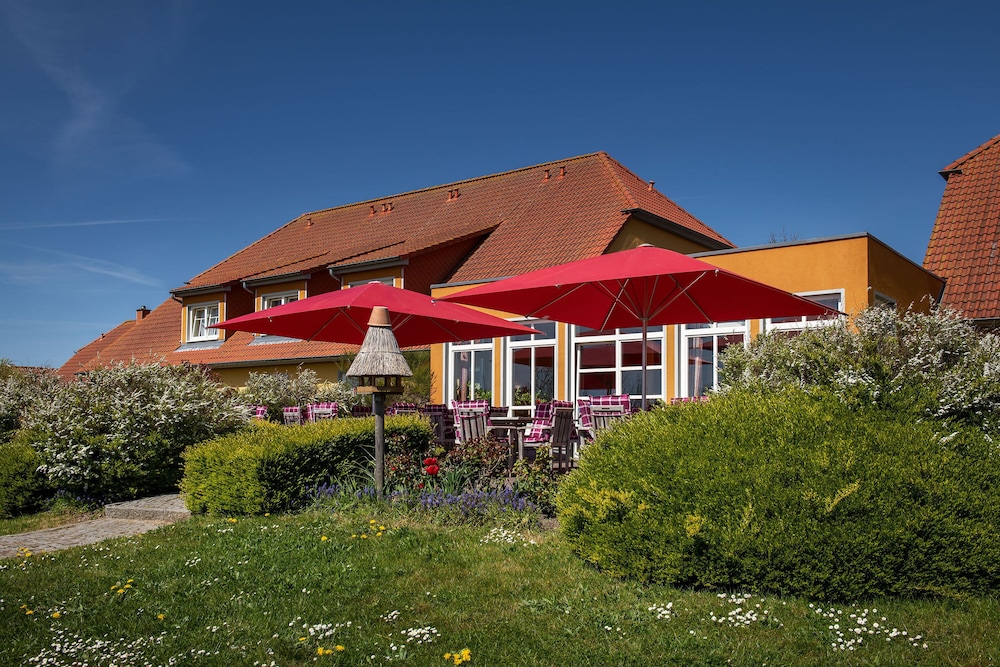 hotel and restaurant zum kap arkona