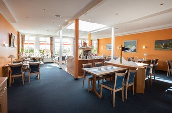 hotel and restaurant zum kap arkona