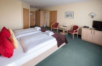 hotel and restaurant zum kap arkona