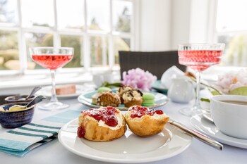 Barnett Hill - Luxury Hotel,Farnborough>>Blackheath,4 star