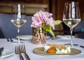 Barnett Hill - Luxury Hotel,Farnborough>>Blackheath,4 star