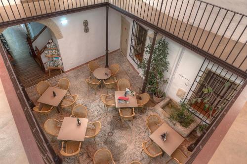 los patios hotel