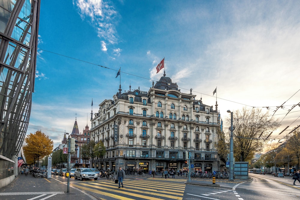 hotel monopol