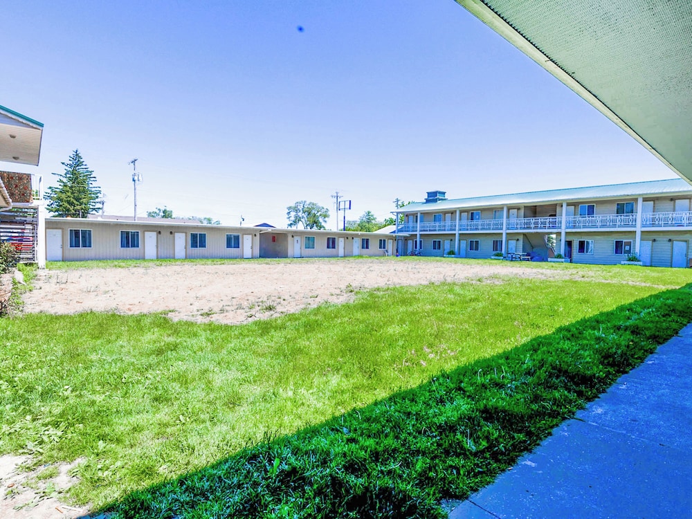 country hearth inn and suites by oyo sturgis