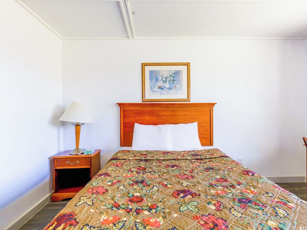 country hearth inn and suites by oyo sturgis
