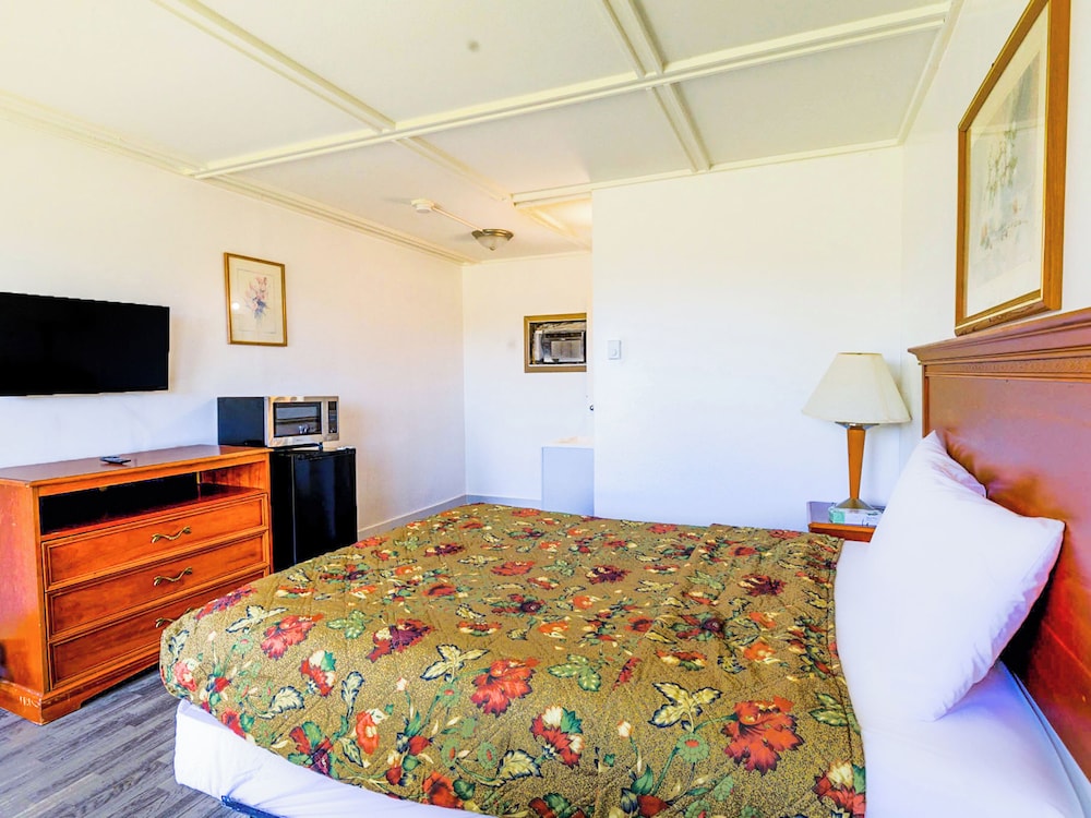country hearth inn and suites by oyo sturgis