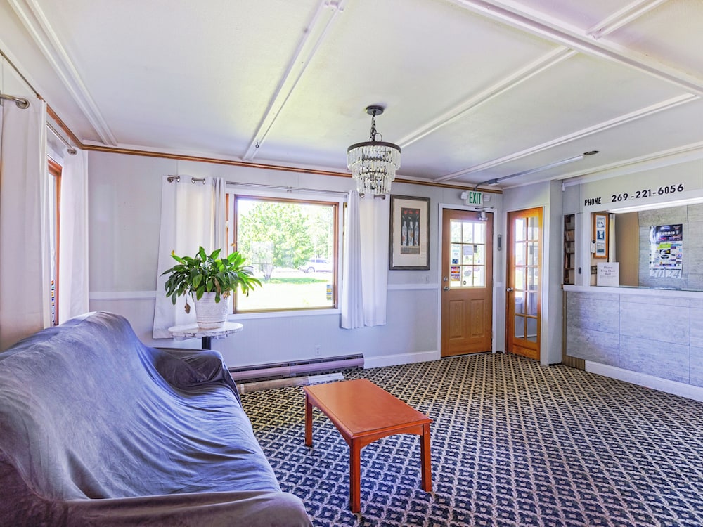 country hearth inn and suites by oyo sturgis