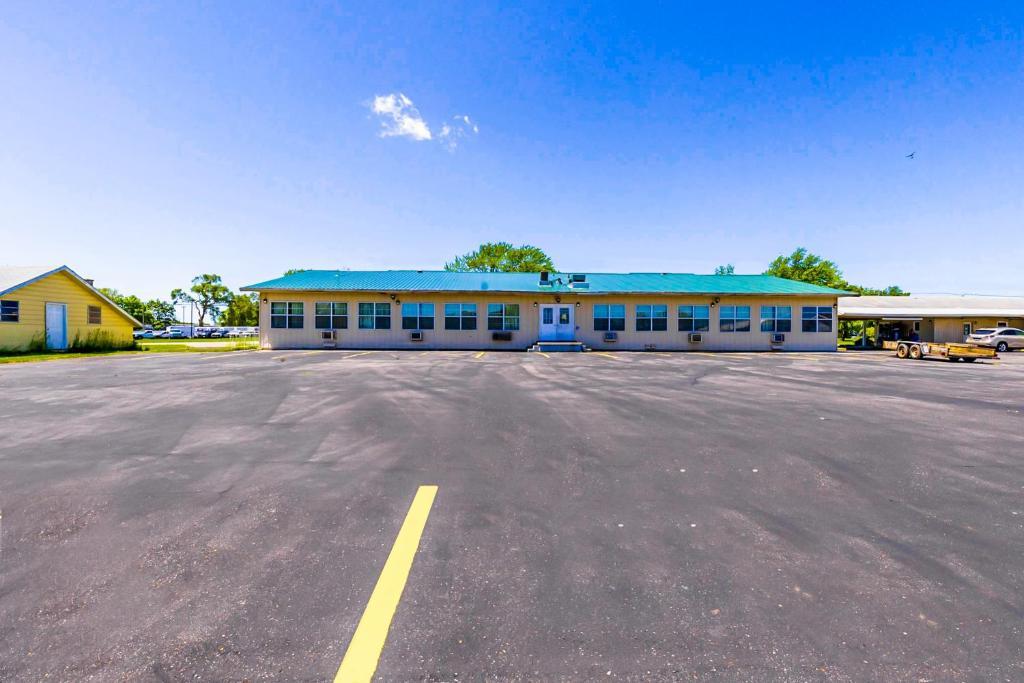 country hearth inn and suites by oyo sturgis