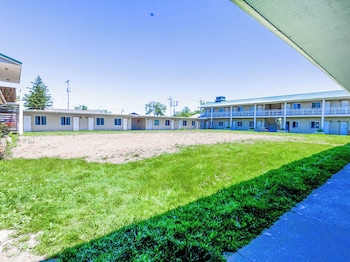 country hearth inn and suites by oyo sturgis