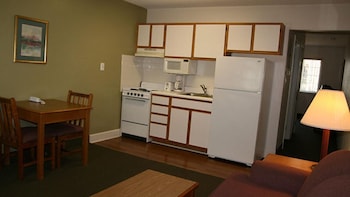 affordable suites shelby