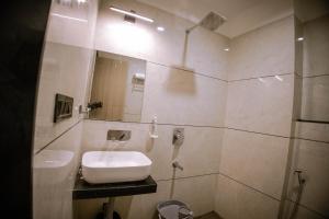 hotel sundaram palace ujjain