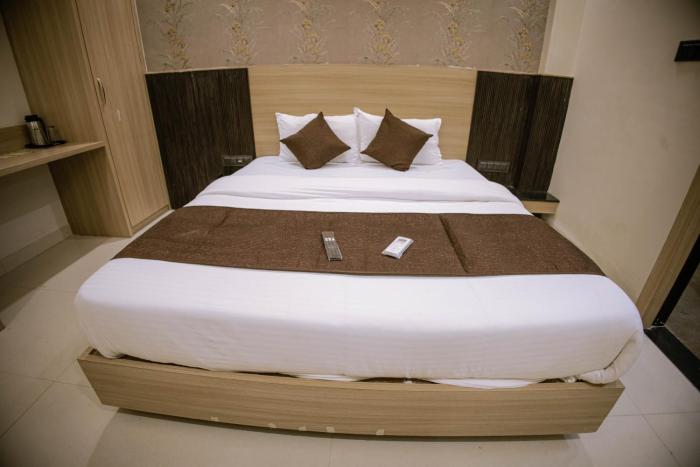 hotel sundaram palace ujjain