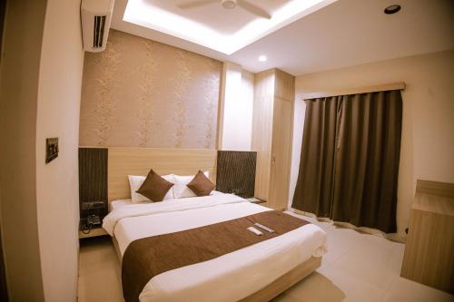 hotel sundaram palace ujjain