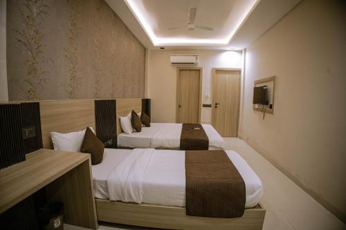 hotel sundaram palace ujjain