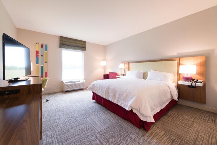 hampton inn and suites fayetteville