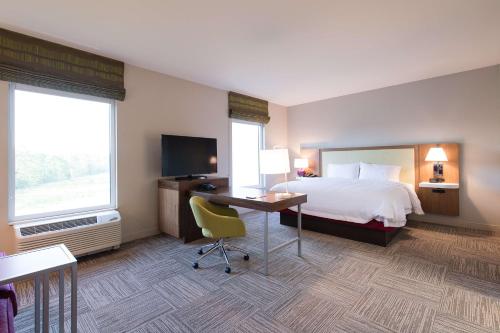 hampton inn and suites fayetteville