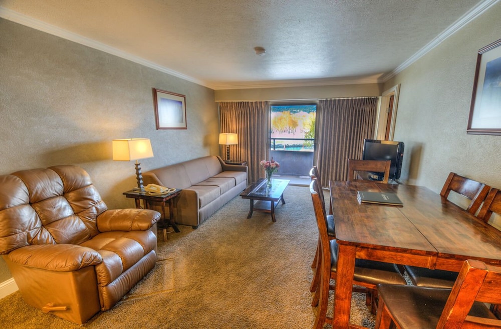 fairmont hot springs resort