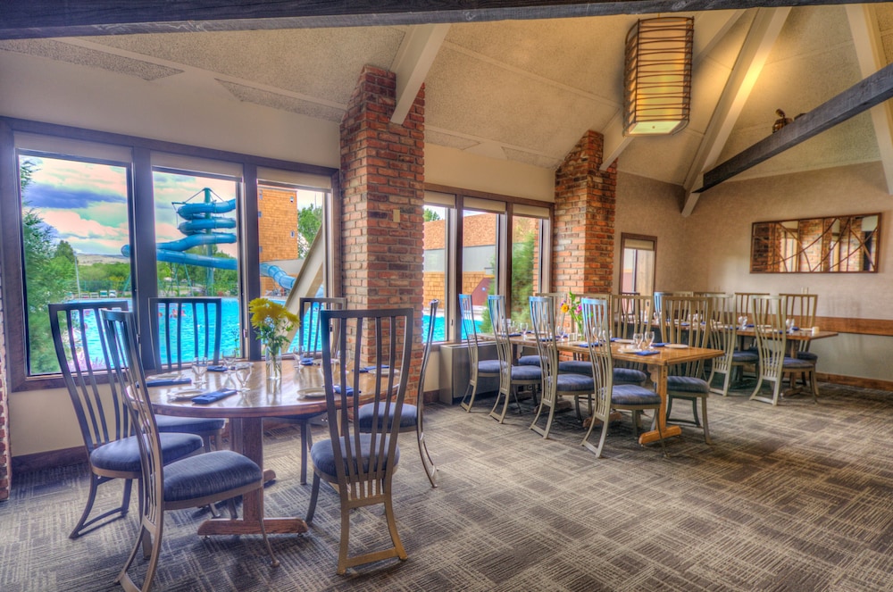 fairmont hot springs resort