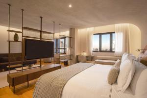 qoya hotel curitiba curio collection by hilton