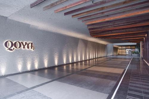 qoya hotel curitiba curio collection by hilton