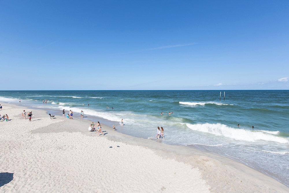 golden sands carolina beach oceanfront tapestry by hilton