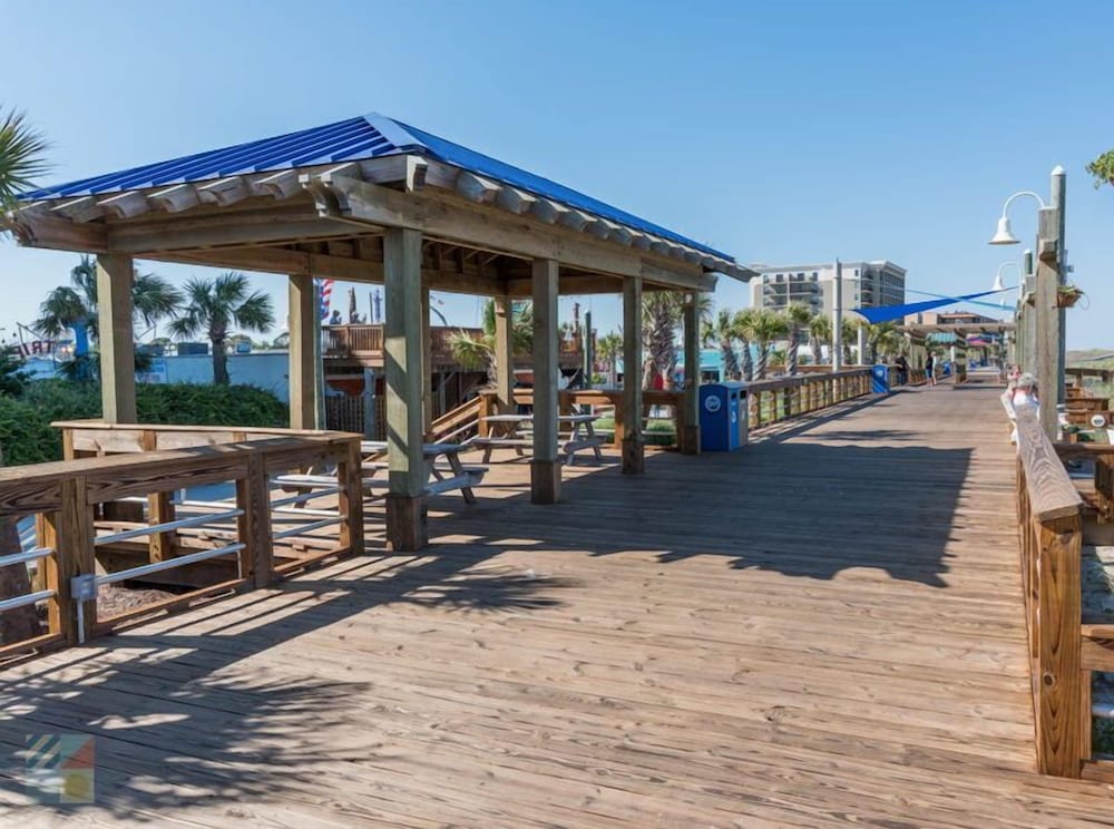 golden sands carolina beach oceanfront tapestry by hilton