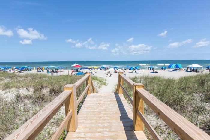 golden sands carolina beach oceanfront tapestry by hilton