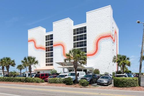 golden sands carolina beach oceanfront tapestry by hilton