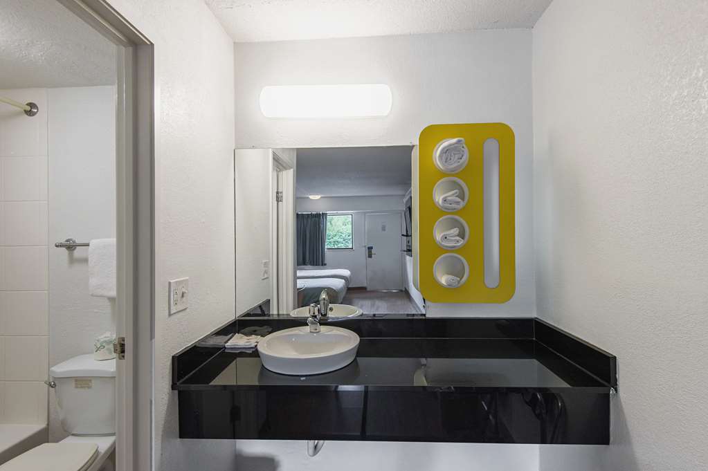 motel 6 overland park ks