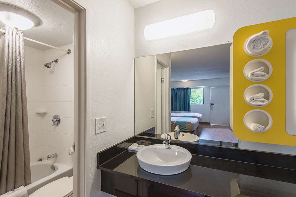motel 6 overland park ks
