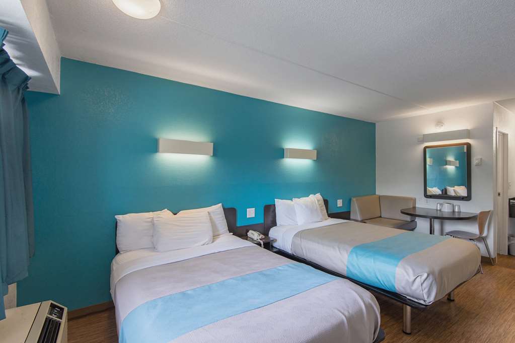 motel 6 overland park ks