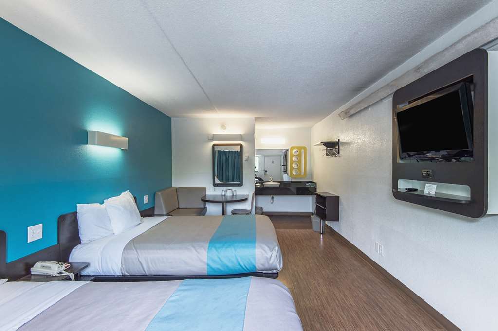 motel 6 overland park ks