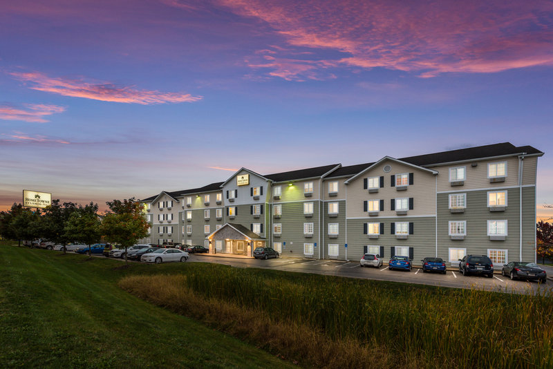 hometowne studios by red roof columbus