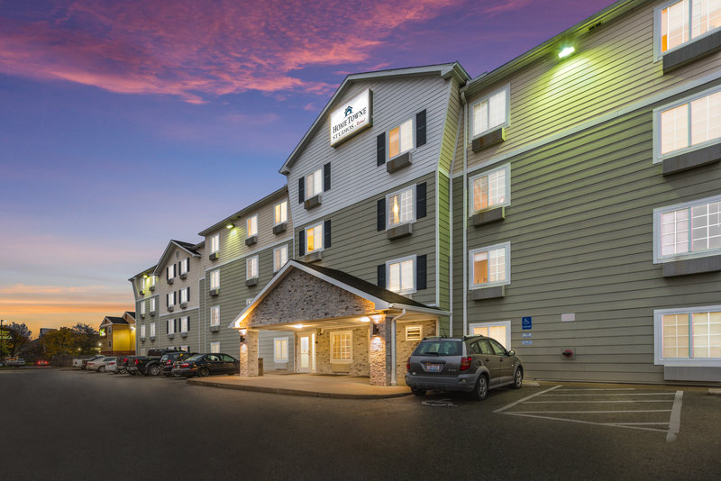 hometowne studios by red roof columbus