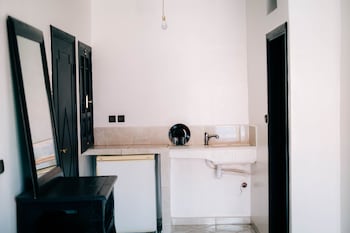 apart hotel larbi
