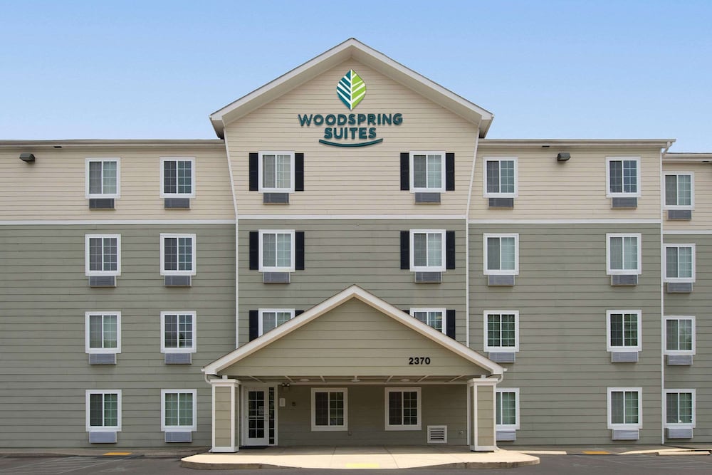 woodspring suites lexington