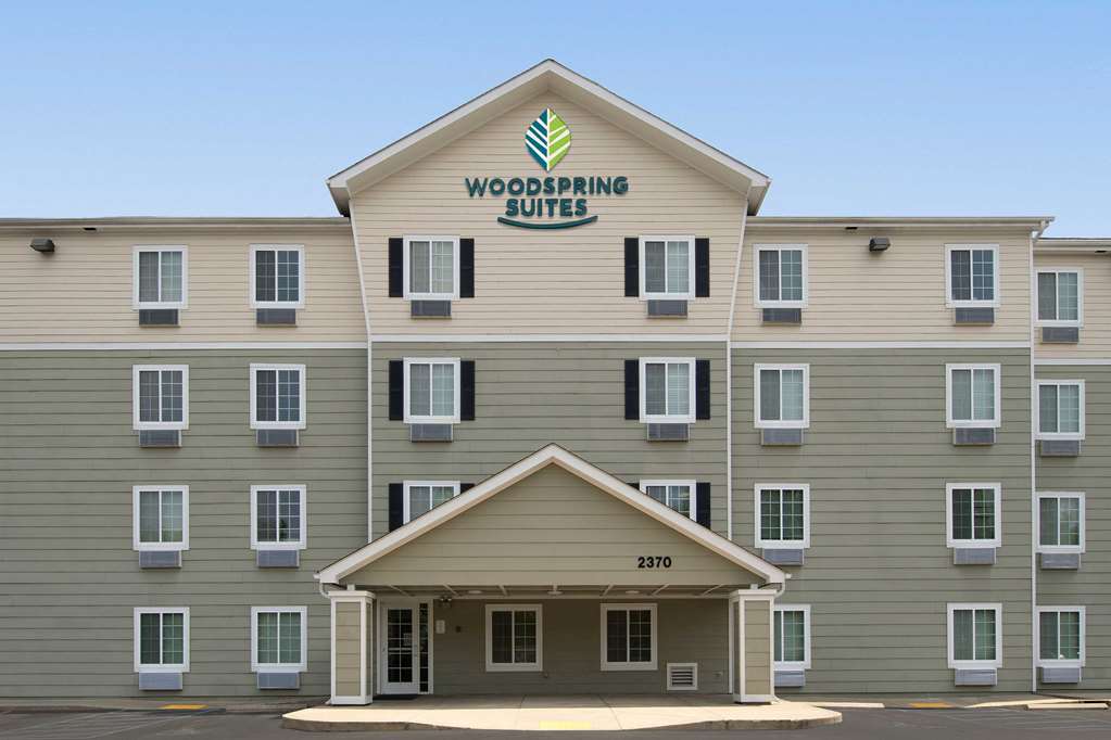 woodspring suites lexington