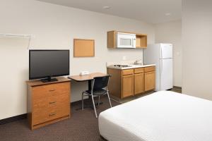 woodspring suites lexington
