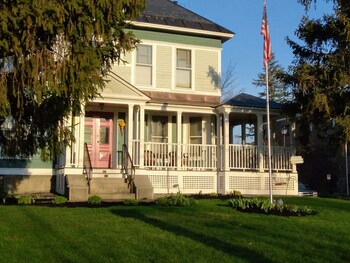 Ash Street Inn,,4 star