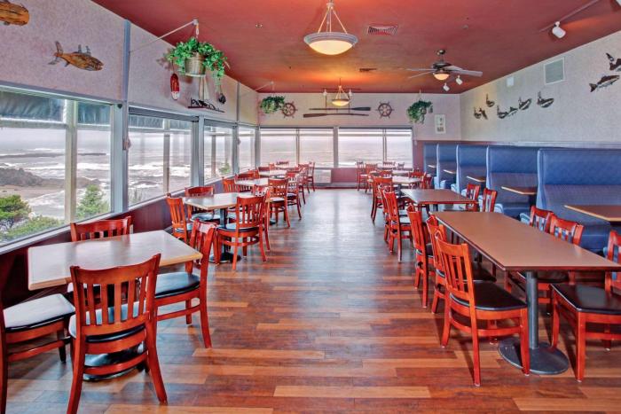 clarion inn surfrider resort