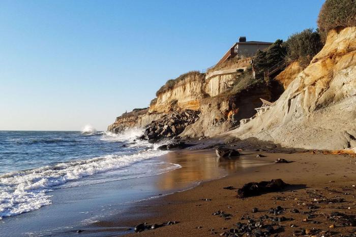 clarion inn surfrider resort