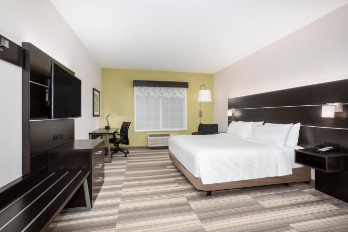 holiday inn express and suites lincoln city by ihg
