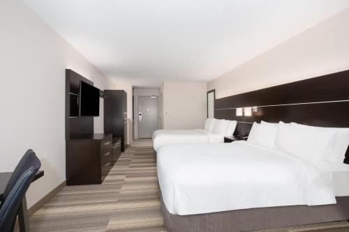 holiday inn express and suites lincoln city by ihg