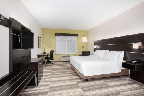 holiday inn express and suites lincoln city by ihg