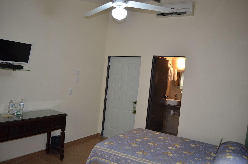 La Merced Hotel,Comala>>Colima,3 star
