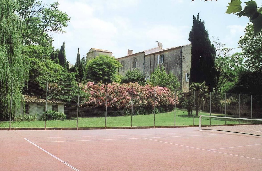 hotel chateau de cavanac