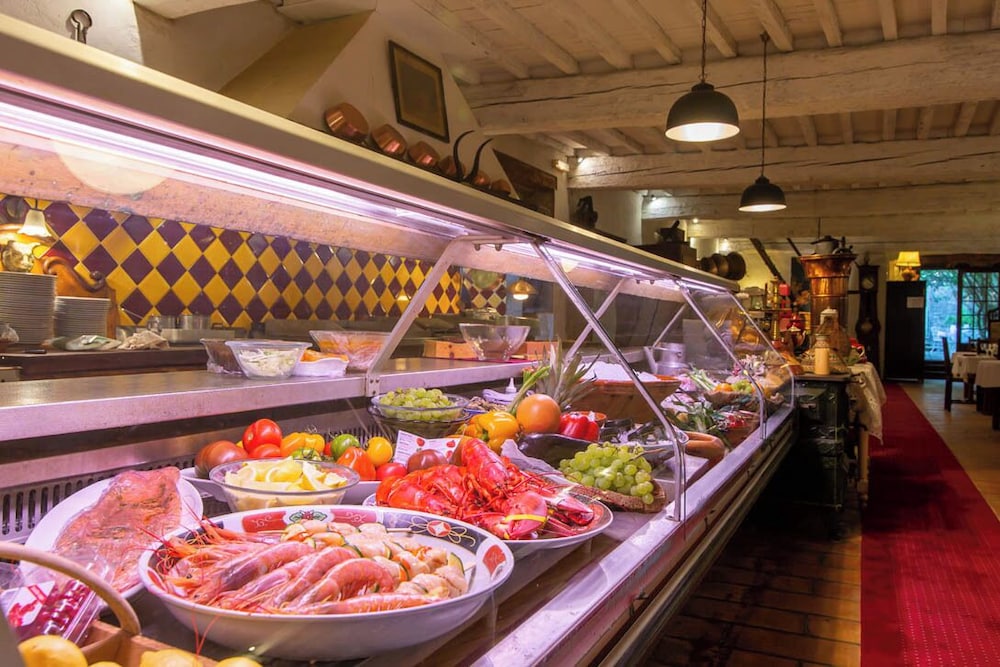 hotel chateau de cavanac