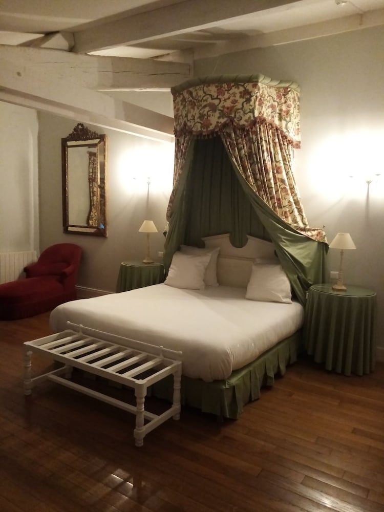 hotel chateau de cavanac