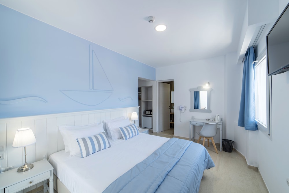 naiades marina hotel