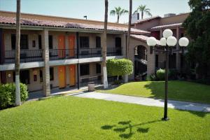 hotel colonial mexicali